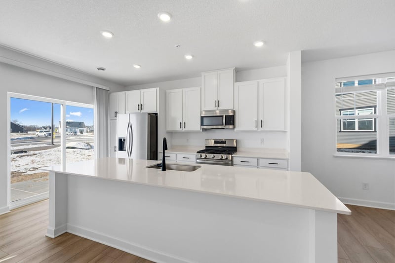 10542 Glacier Ln N, Maple Grove, MN 55369