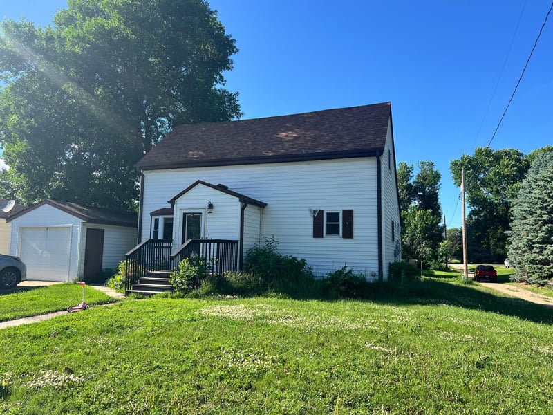 256 Locust St, Dawson, MN 56232