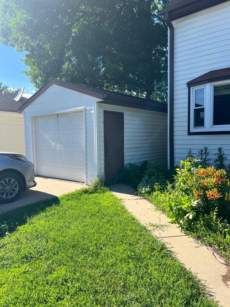 256 Locust St, Dawson, MN 56232