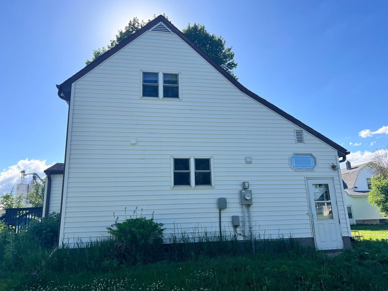 256 Locust St, Dawson, MN 56232