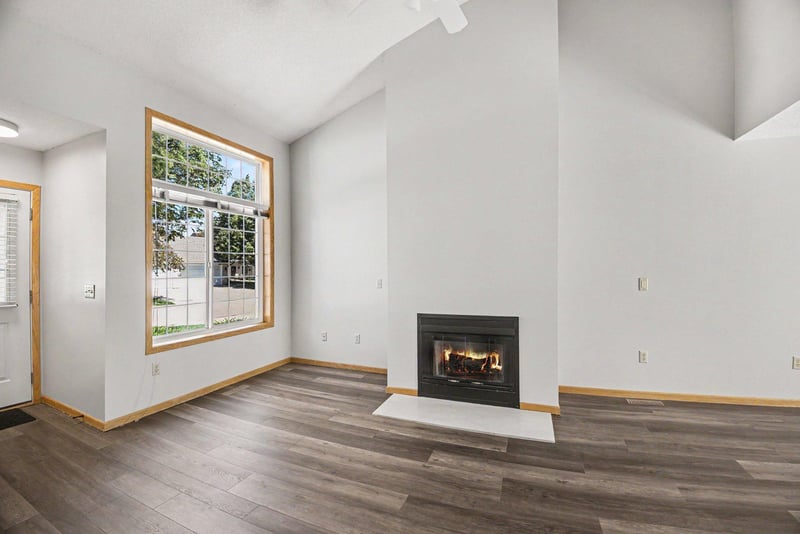 18191 Cattail Ct, Eden Prairie, MN 55346