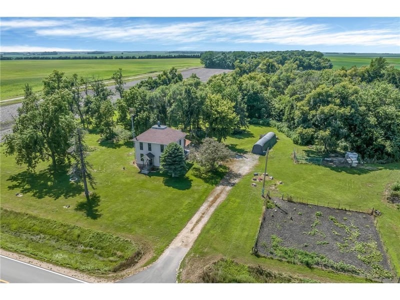 14089 430th Ave, Blue Earth, MN 56013