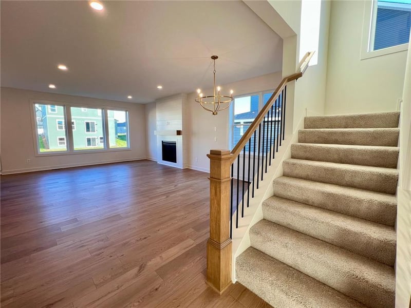 4054 Arbor Dr, Woodbury, MN 55129