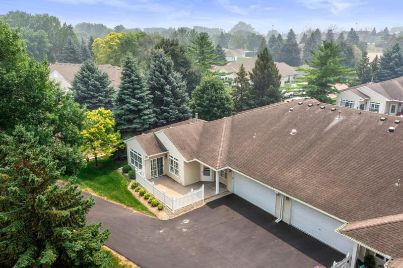 3043 Timberwood Trl, Eagan, MN 55121