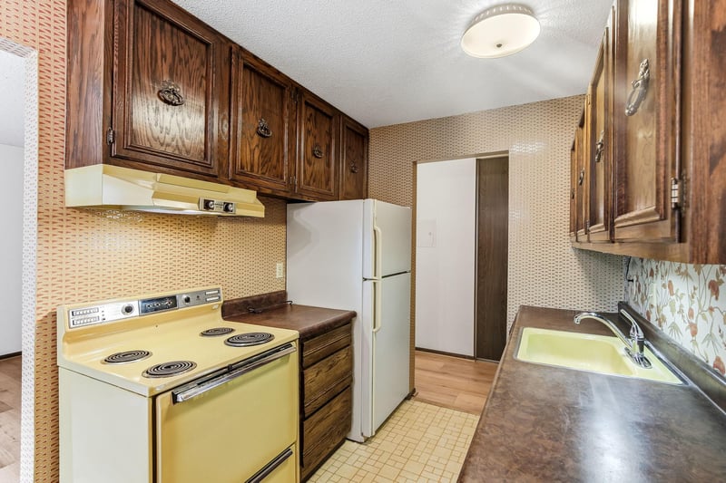 4624 Cedar Lake Rd S #4, Saint Louis Park, MN 55416