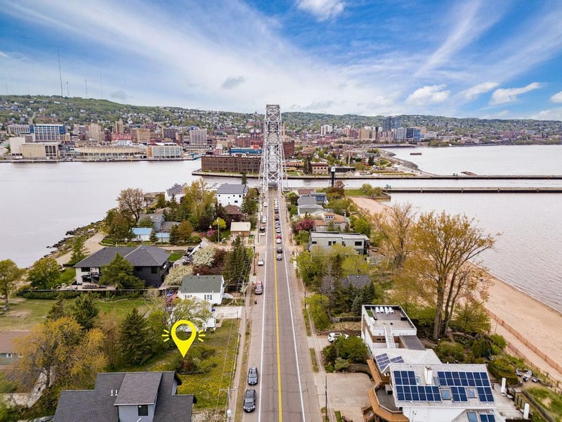 8XX S Lake Ave, Duluth, MN 55802