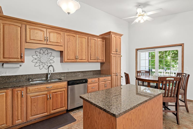 7923 147th St W, Apple Valley, MN 55124