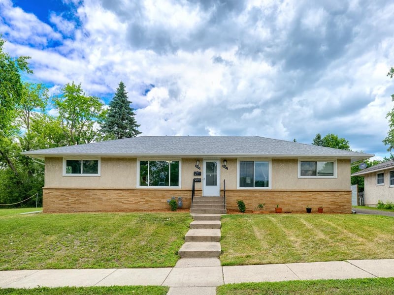 2059 Burns Ave, Saint Paul, MN 55119