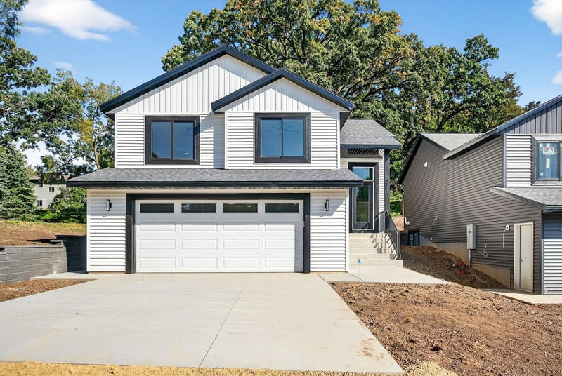 213 20th St SW, Rochester, MN 55902