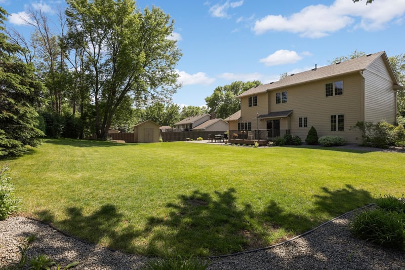 7934 Chesshire Ln N, Maple Grove, MN 55311