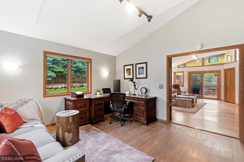 8758 Dallas Ln N, Maple Grove, MN 55369