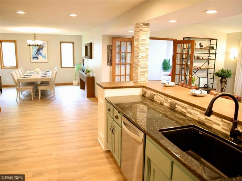 8758 Dallas Ln N, Maple Grove, MN 55369