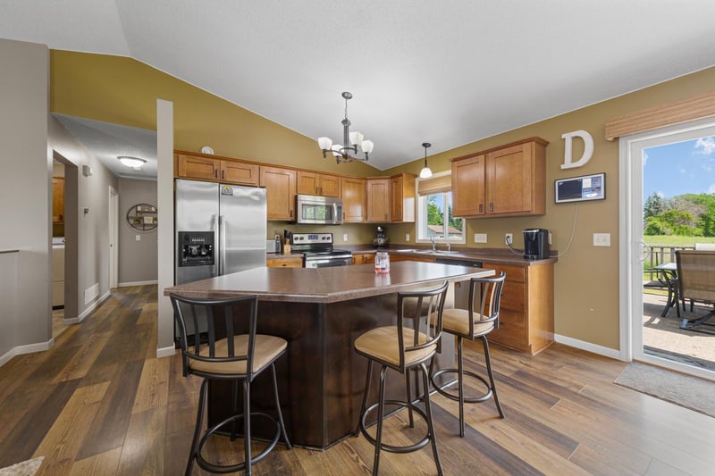315 Hazeltine Ave NE, Owatonna, MN 55060
