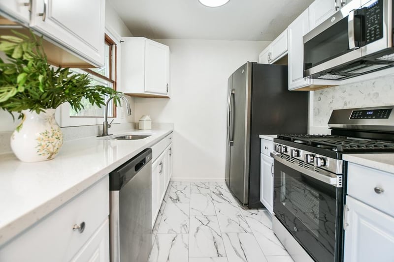 8034 Jackson St NE, Spring Lake Park, MN 55432