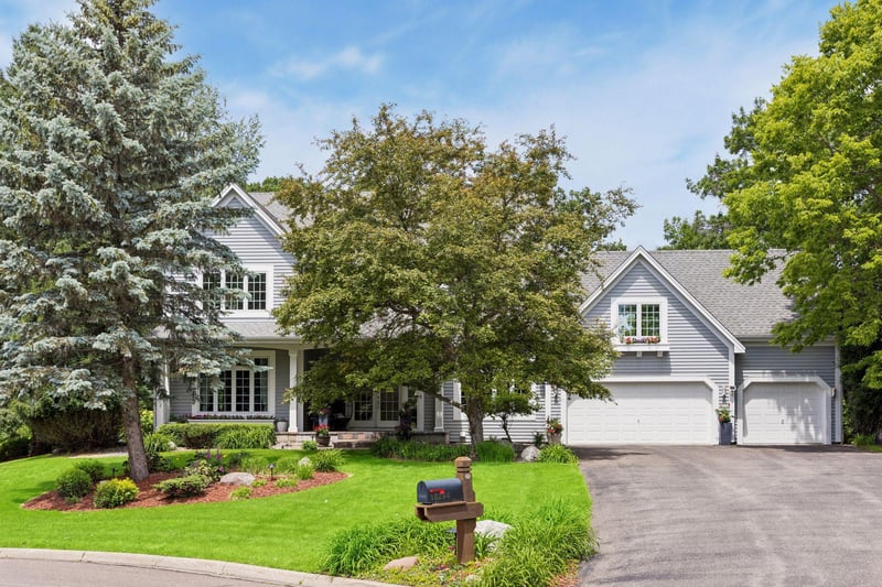 18294 Tamarack Dr, Minnetonka, MN 55345