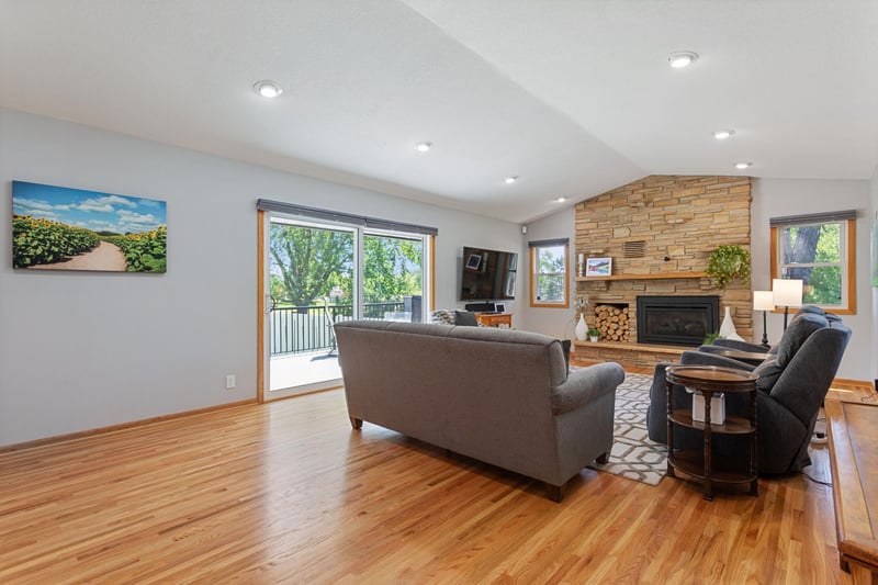 1016 Adams St, Anoka, MN 55303
