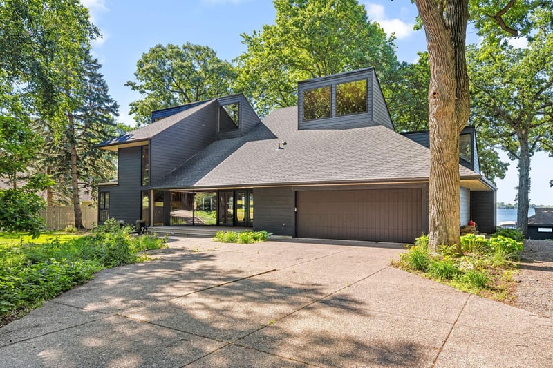 1308 Woodlawn Beach, Buffalo, MN 55313