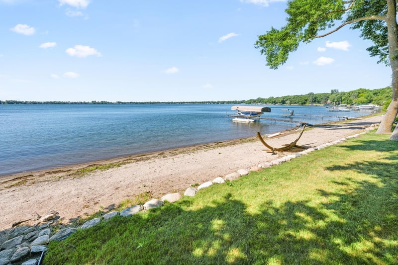 1308 Woodlawn Beach, Buffalo, MN 55313