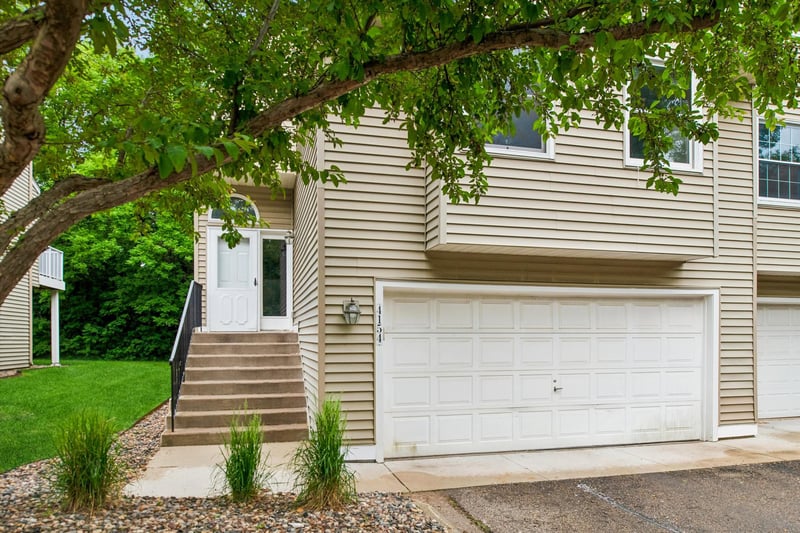4154 Meadowlark Way, Eagan, MN 55122