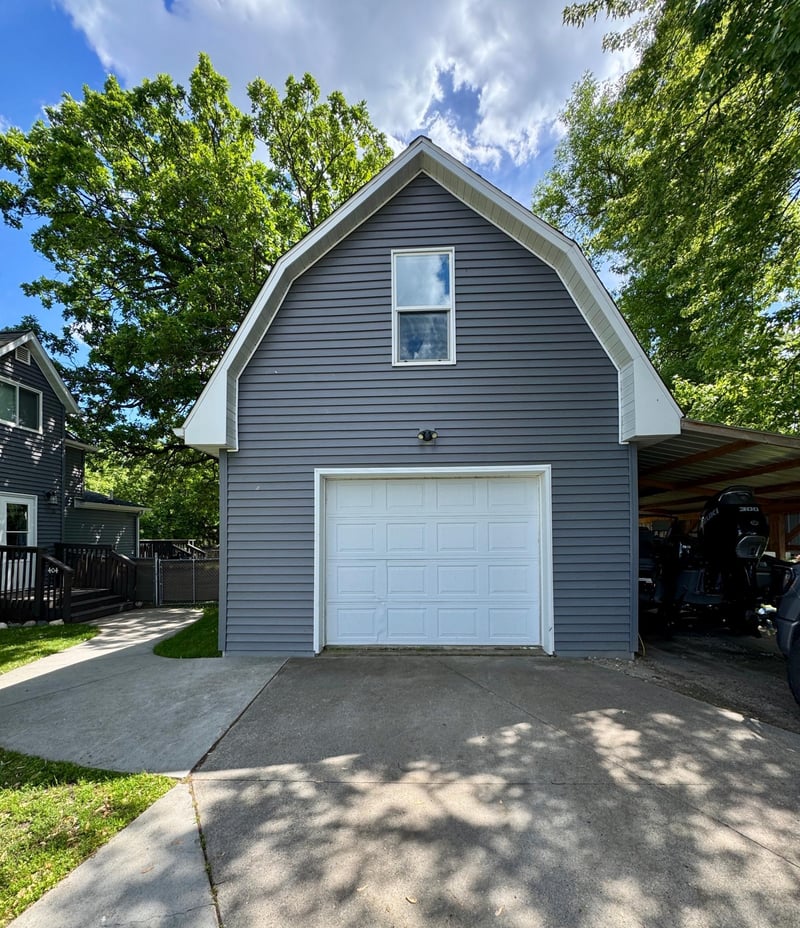 404 Elk St NW, Warroad, MN 56763