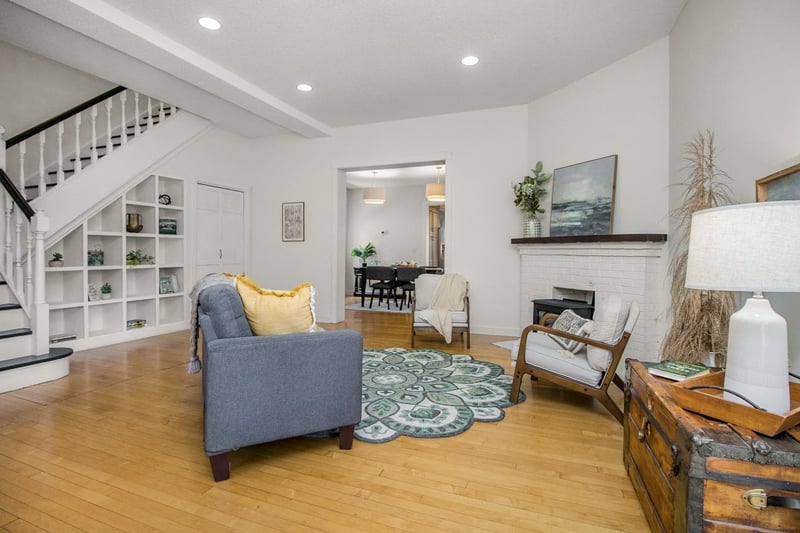 1031 Saint Clair Ave, Saint Paul, MN 55105