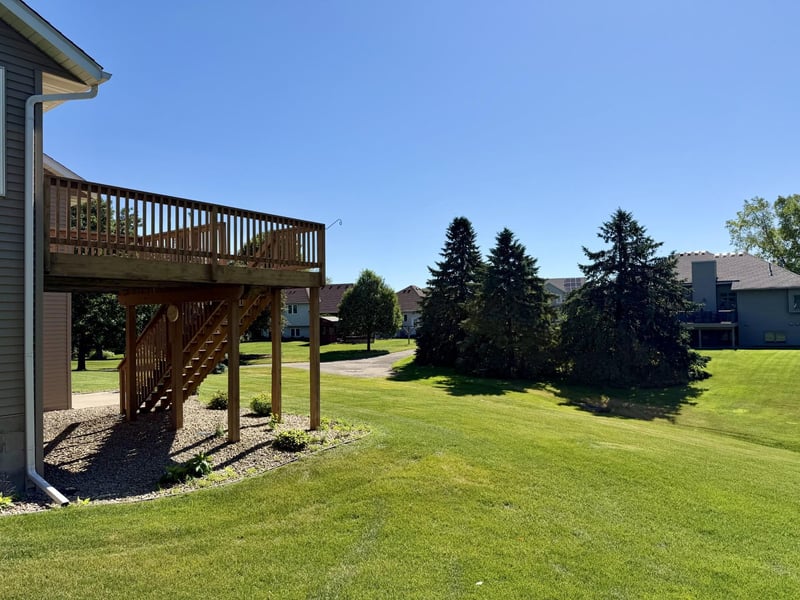 1721 Carleton Dr, Hastings, MN 55033