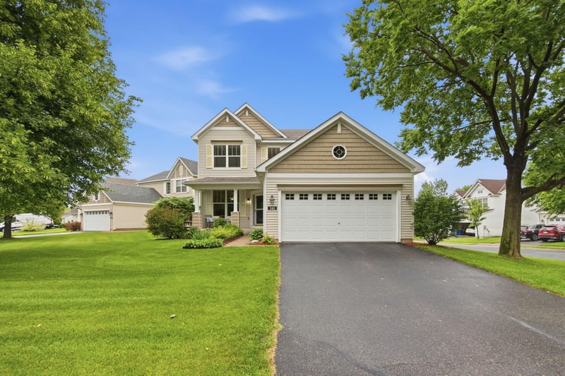 245 Pine Hollow Dr, Circle Pines, MN 55014