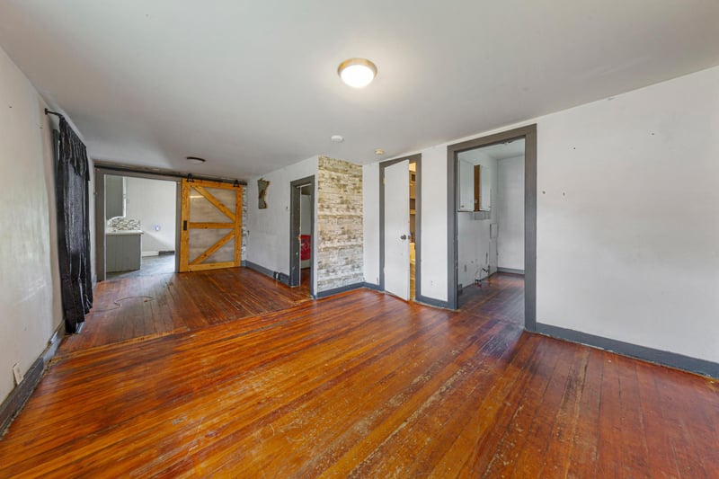 307 S Mill St, Elmore, MN 56027