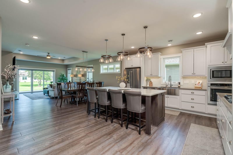 305 Dancing Waters Cir, Mankato, MN 56001