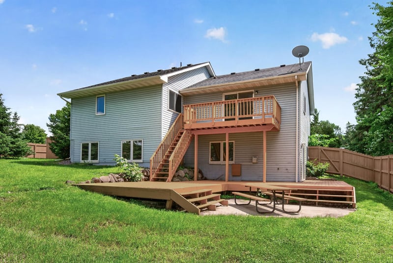 11264 Garnet Ct, Hanover, MN 55341