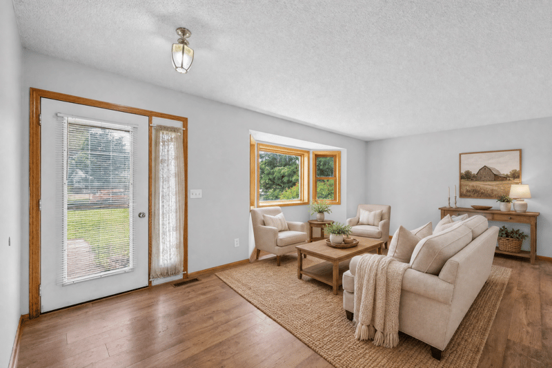 11264 Garnet Ct, Hanover, MN 55341