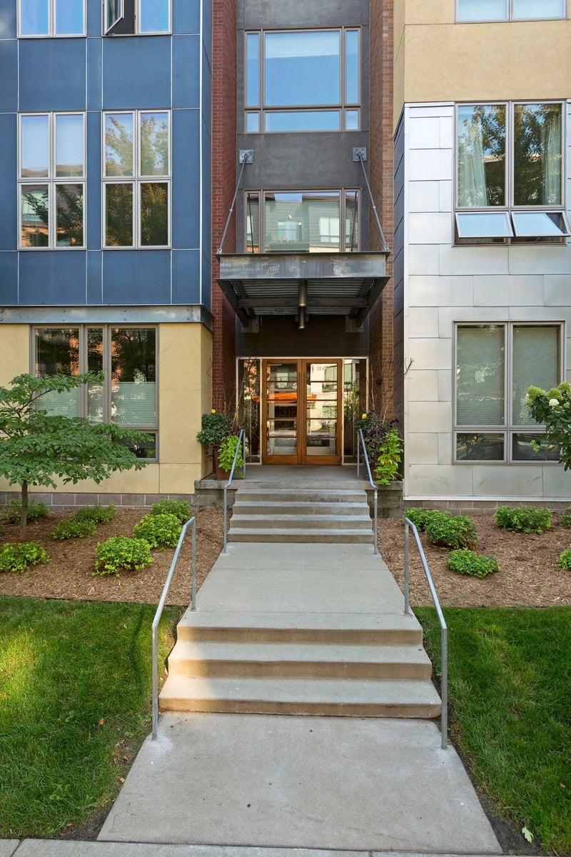 2840 Bryant Ave S #E303, Minneapolis, MN 55408
