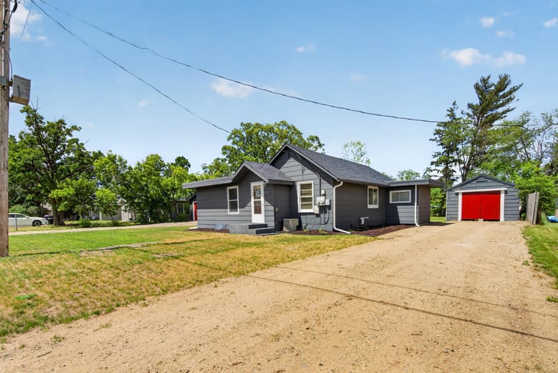 213 Roosevelt Rd SW, Bemidji, MN 56601