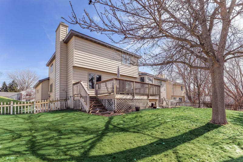 13908 York Ave S, Burnsville, MN 55337