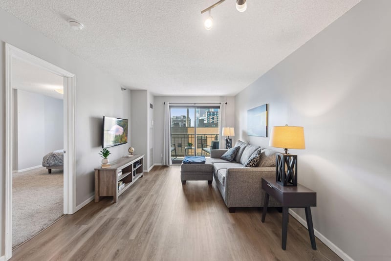 401 S 1st St #521, Minneapolis, MN 55401