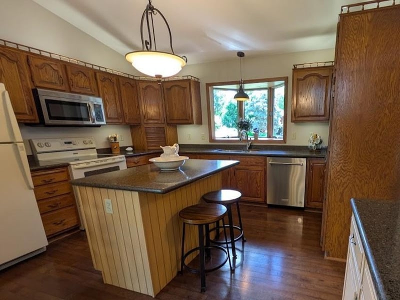 8427 Cooper Way, Inver Grove Heights, MN 55076