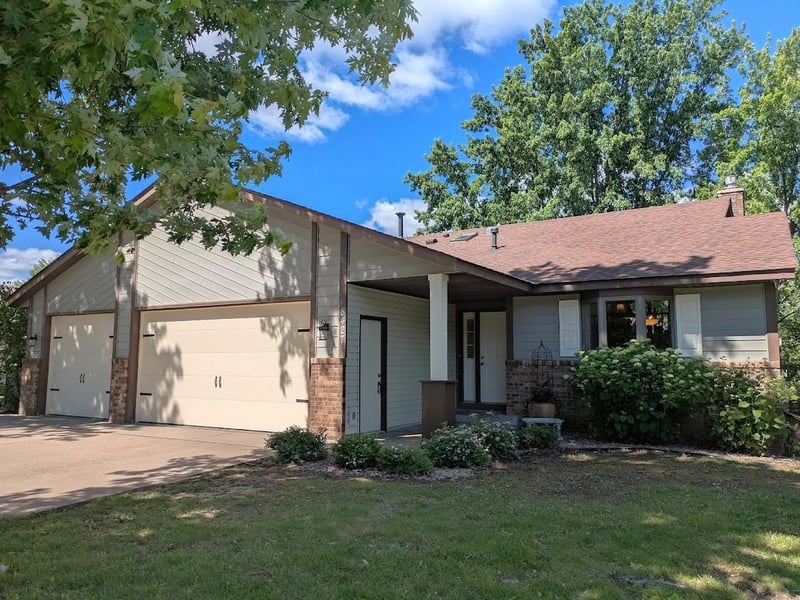 8427 Cooper Way, Inver Grove Heights, MN 55076
