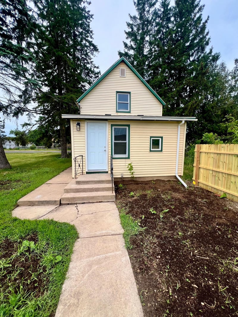 214 S 2nd St, Keewatin, MN 55753