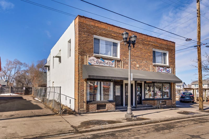 609 Dale St N, Saint Paul, MN 55103