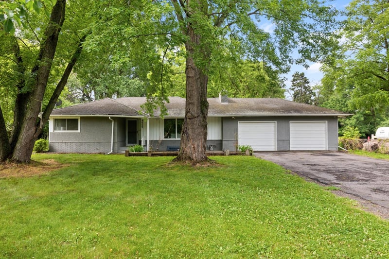 8609 W River Rd, Brooklyn Park, MN 55444