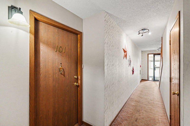 210 Sargent Dr #101, Red Wing, MN 55066