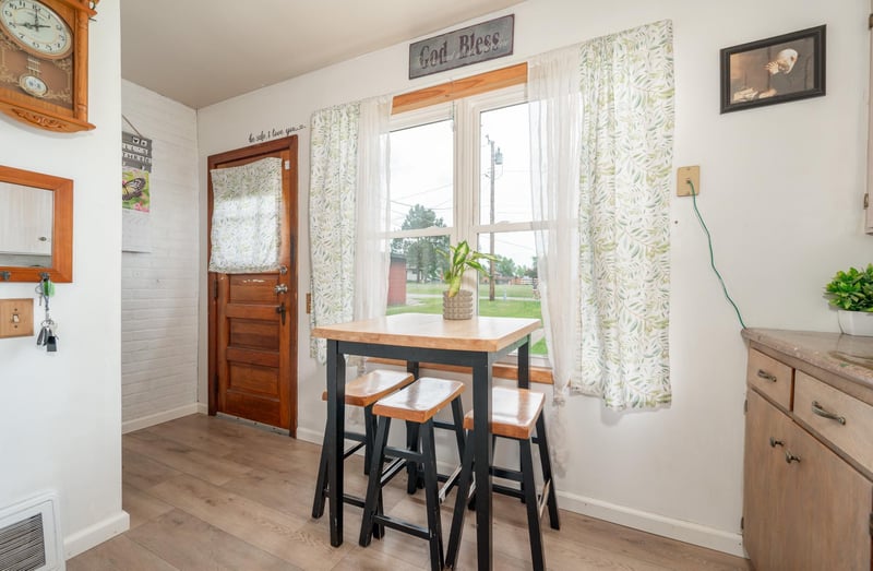 309 8th Ave, Bovey, MN 55709
