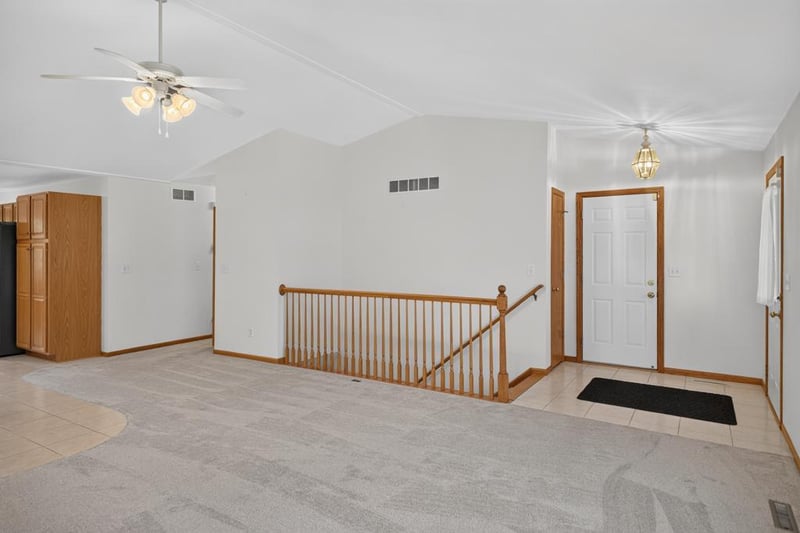 4514 Meadow Lakes Dr NW, Rochester, MN 55901