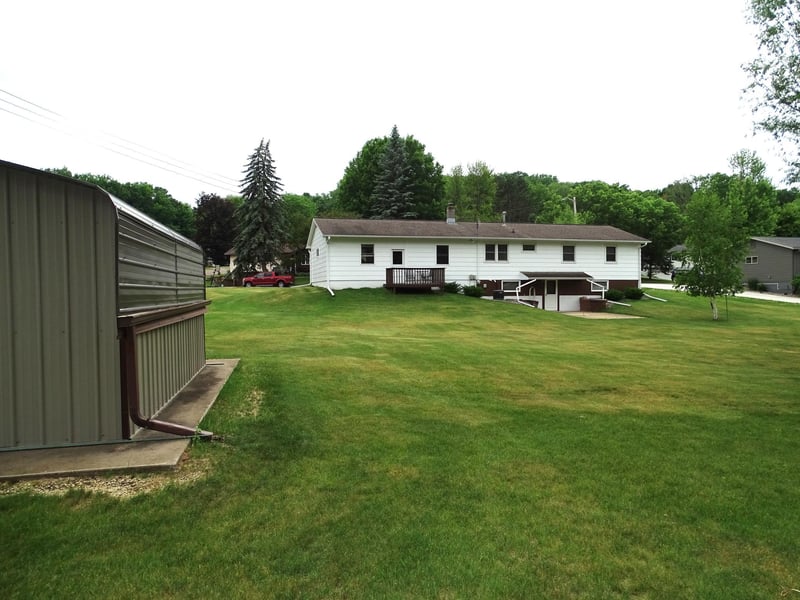 922 Auth St, Durand, WI 54736