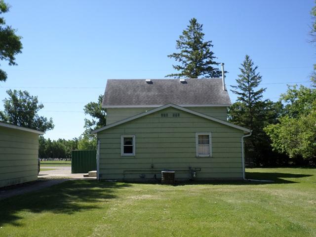201 Greenwood St E, Thief River Falls, MN 56701