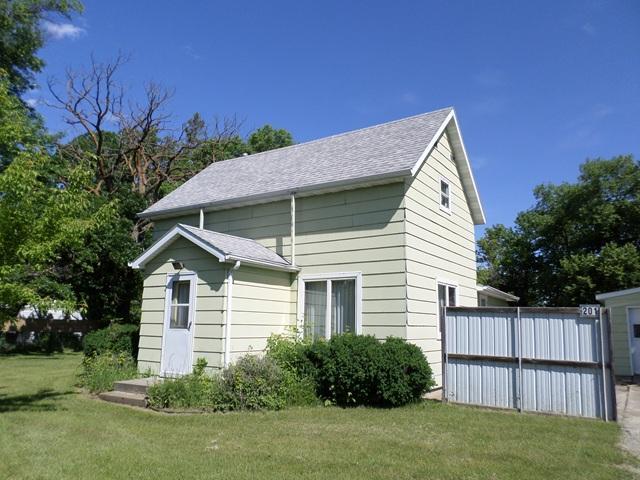 201 Greenwood St E, Thief River Falls, MN 56701