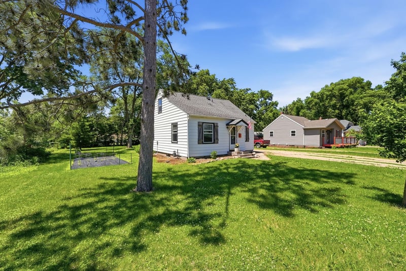 719 N Ramsey Ave, Litchfield, MN 55355
