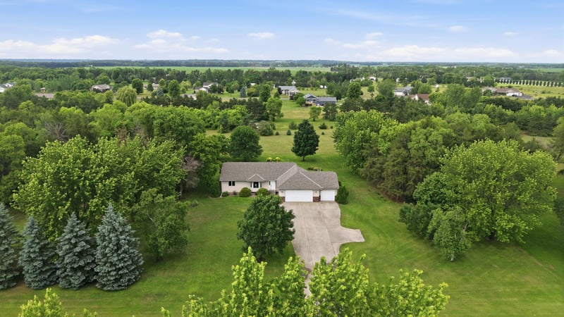 1850 E 49th St SE, Saint Cloud, MN 56304