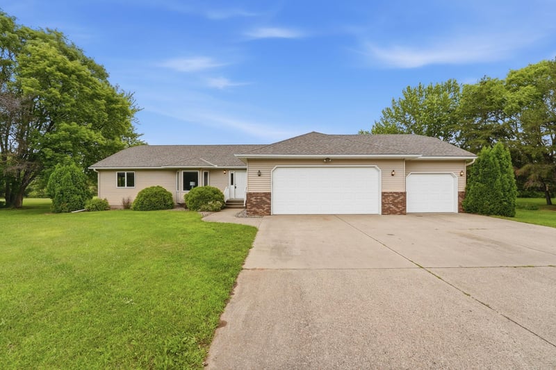1850 E 49th St SE, Saint Cloud, MN 56304