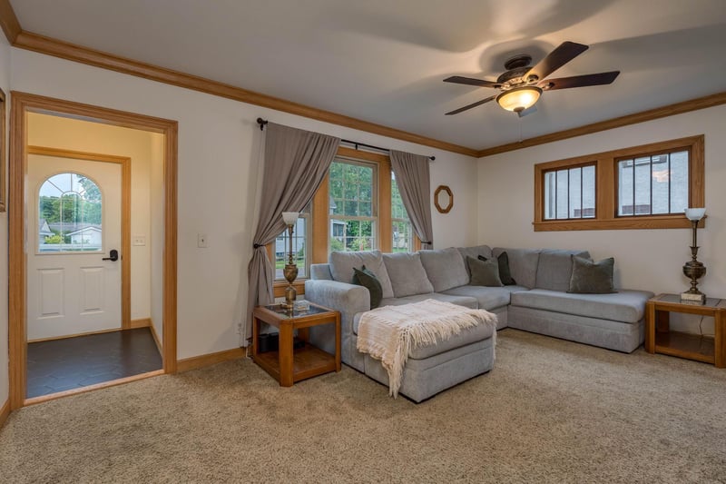 705 Wall St, North Mankato, MN 56003